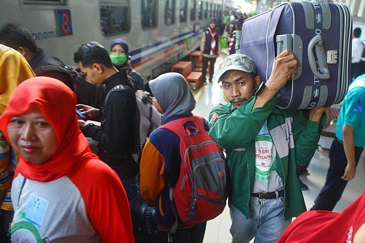 Millions of Indonesians Travel Home for Eid