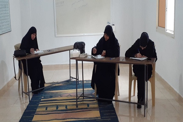 بالصور...معهد الزهراء(س) يطلق مسابقة قرآنية مشتركة ما بين العراق ولبنان