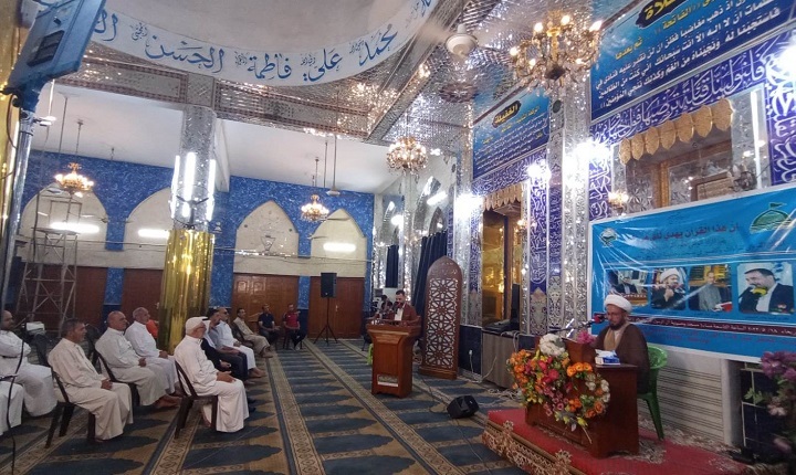 بالصور...إقامة محفل قرآني في مسجد 