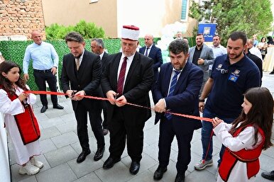 مفتي كوسوفا يفتتح مبنى جديداً لقسم المرأة لدعم التعليم الإسلامي للأطفال