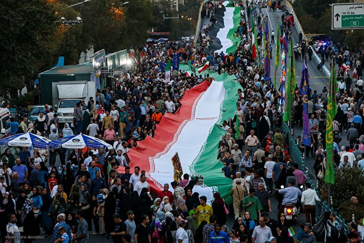 تقرير مصور | الإحتفال بذكرى مولد النبي (ص) والإمام الصادق (ع) في طهران