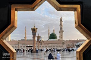 تقرير مصور | أجواء الحرم النبوی الشریف في ذكرى البعثة النبوية