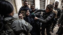 Israeli Forces Assault Journalists, Worshipers at Al-Aqsa Mosque Compound