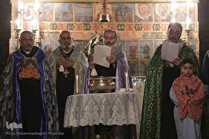 Sagrada Comunión en la Catedral Vank de Irán