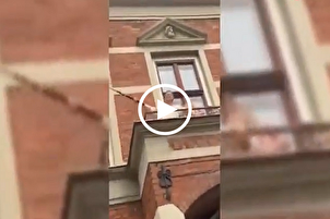 Monarca danés ondea bandera palestina en solidaridad con Gaza (+Video)