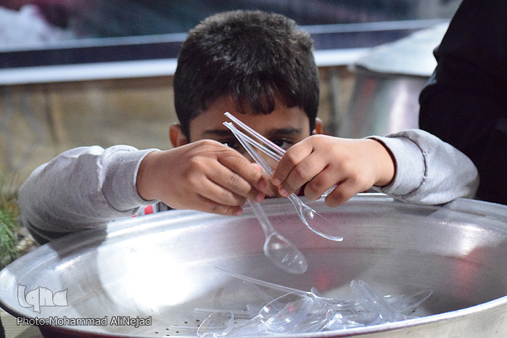 گزارش تصویری فعالیت موکب امام خامنه‌ای خرم‌آباد