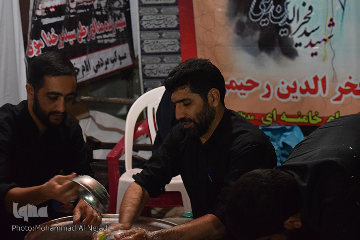 گزارش تصویری فعالیت موکب امام خامنه‌ای خرم‌آباد