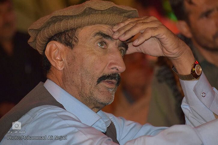 حضور زائران اربعین در موکب مردمی امام خامنه&zwnj;ای خرم&lrm;آباد