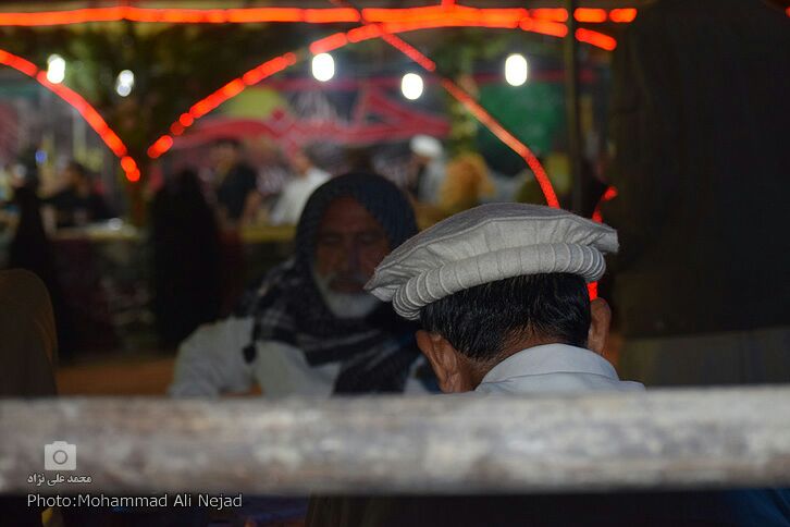 حضور زائران اربعین در موکب مردمی امام خامنه&zwnj;ای خرم&lrm;آباد