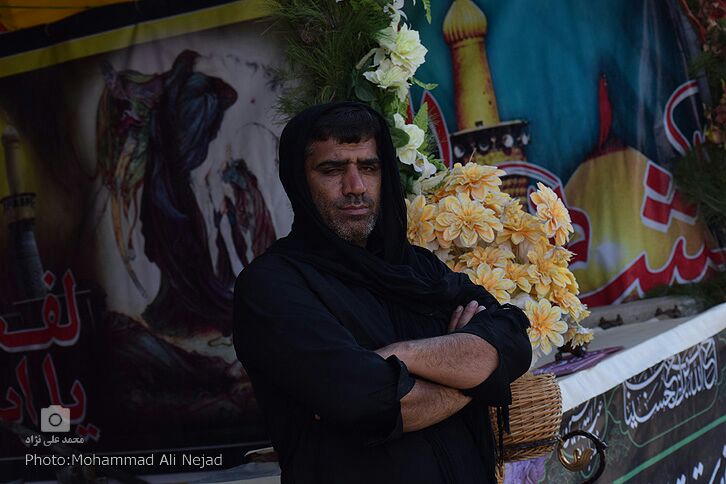 حضور زائران اربعین در موکب مردمی امام خامنه&zwnj;ای خرم&lrm;آباد