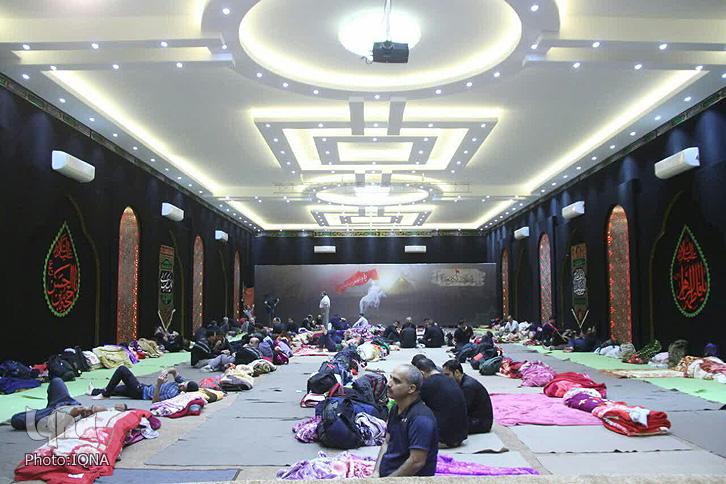 اسکان زائران اربعین حسینی در موکب ابوالفضل(ع) لرستان در نجف اشرف