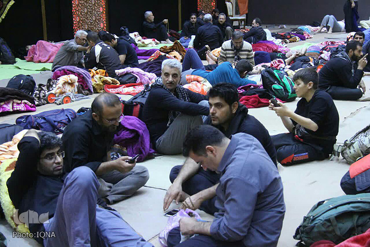 اسکان زائران اربعین حسینی در موکب ابوالفضل(ع) لرستان در نجف اشرف