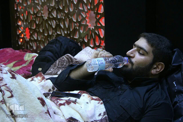 اسکان زائران اربعین حسینی در موکب ابوالفضل(ع) لرستان در نجف اشرف