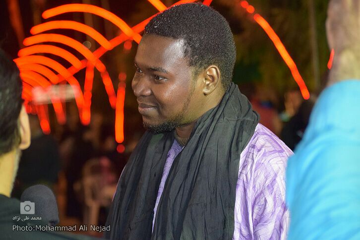 حضور زائرانی از کشورهای خارجی در موکب مردمی امام خامنهای خرمآباد حضور زائرانی از کشورهای خارجی در موکب مردمی امام خامنهای خرمآباد