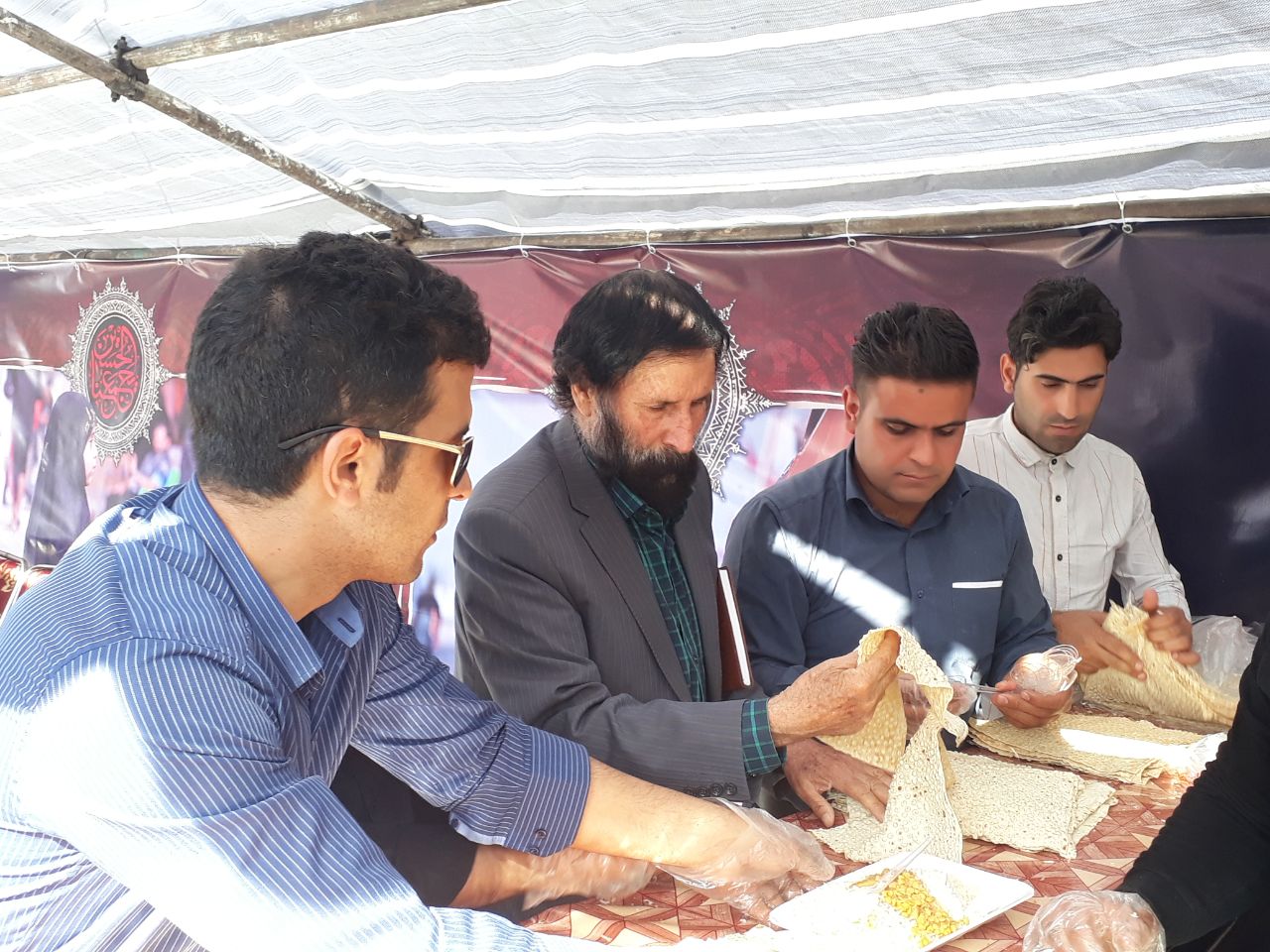 گزارش تصویری از خدمت&zwnj;رسانی شهرداری خرم&lrm;آباد به زائران اربعین