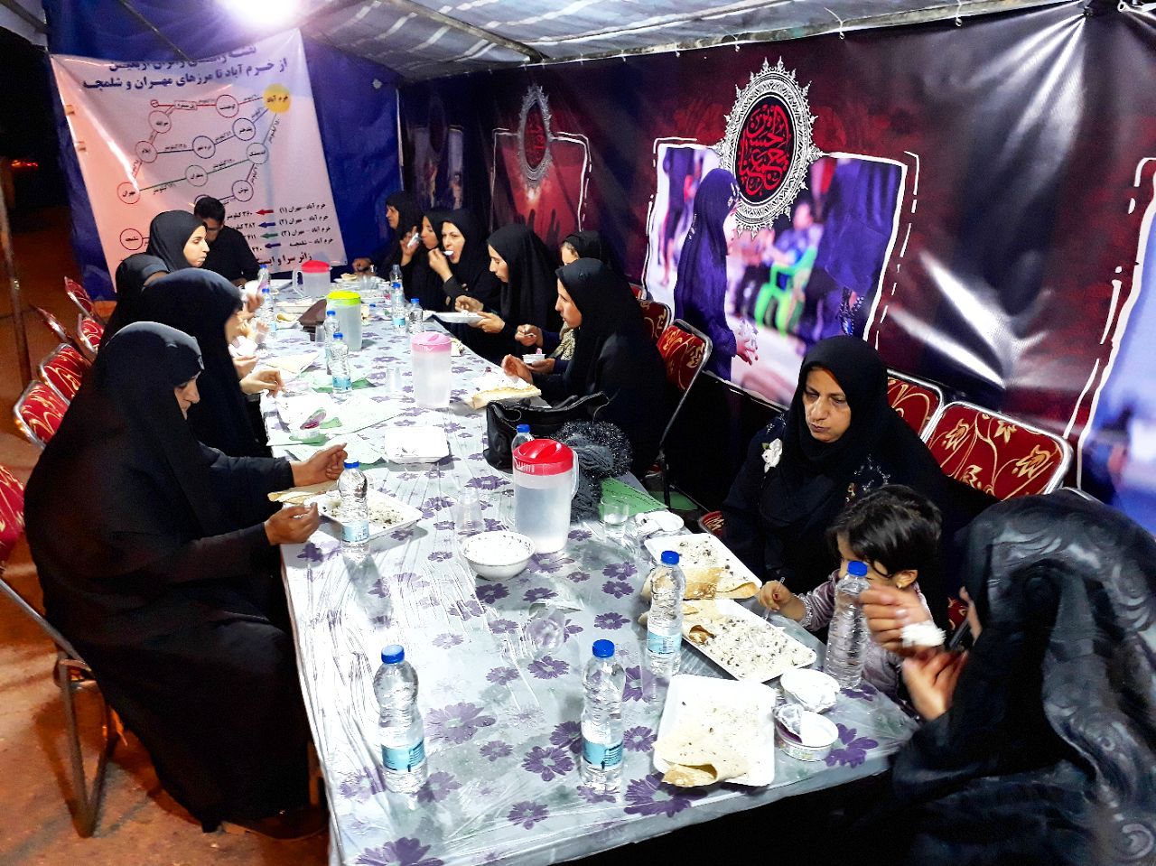 گزارش تصویری از خدمت&zwnj;رسانی شهرداری خرم&lrm;آباد به زائران اربعین