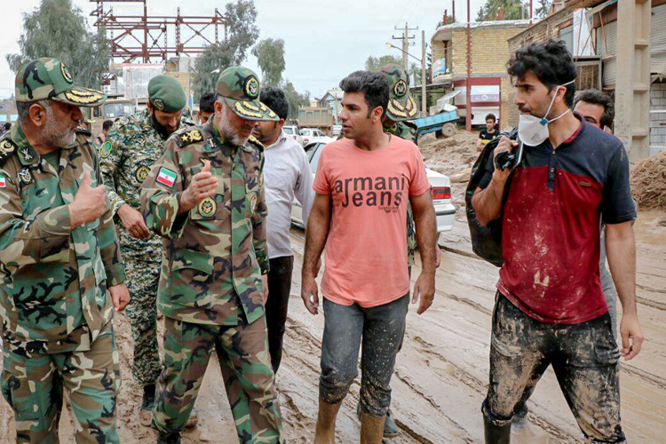 ۶۲۰ سورتی پرواز بالگرد در لرستان