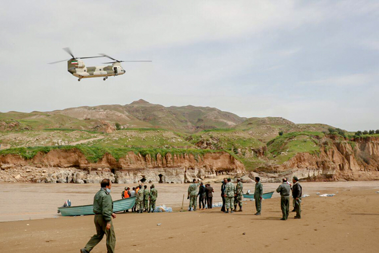 ۶۲۰ سورتی پرواز بالگرد در لرستان