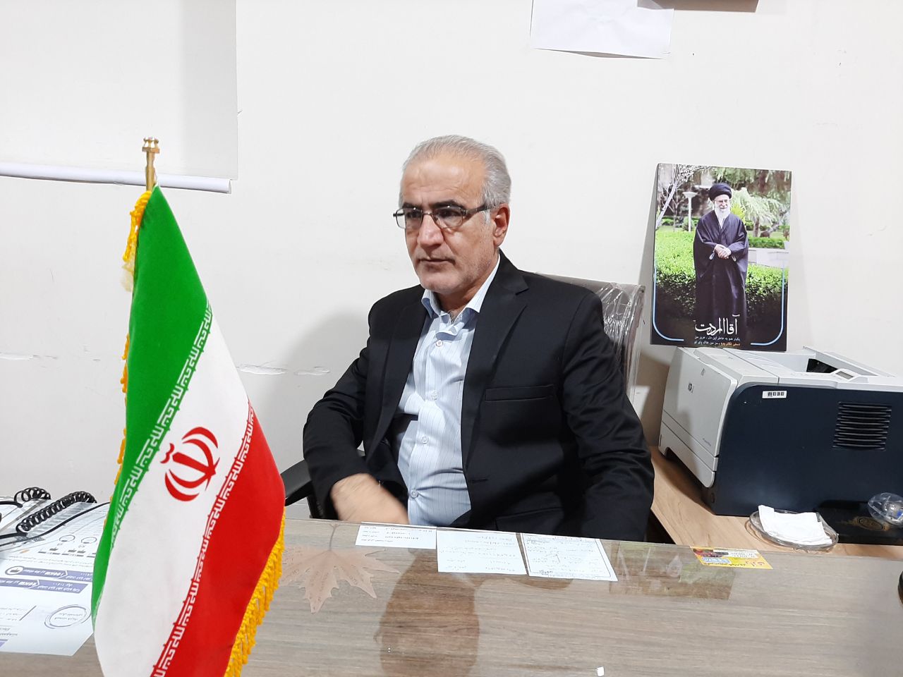 والدین بر عضویت فرزندان خود در فضای مجازی نظارت داشته باشند