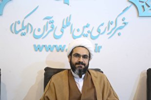 پاسخگویی به شبهات خمس در نمایشگاه قرآن