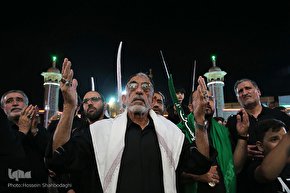 «مشق شمشیر» در قم⁩