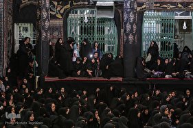 عزاداران تاسوعای حسینی در حسینیه سادات اخوی