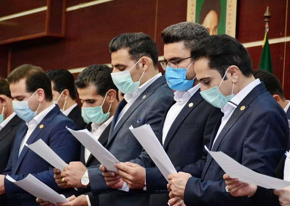 ارسال فوری چهارشنبه/ مراسم تحلیف ۳۲ کارآموز مرکز وکلای قوه قضائیه در لرستان