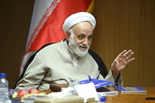 ضرورت حضور در انتخابات همراه با اخلاص و دعوت از دیگران / لیاقت از سابقه مهم‌تر است