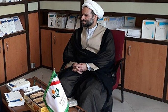 فیرحی ایده «پست سکولاریسم» را دنبال می‌کرد