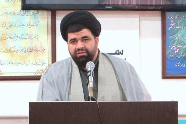 حجت‌الاسلام سیداسماعیل حسینی‌مازندرانی،  رئیس عقیدتی - سیاسی نیروی انتظامی لرستان