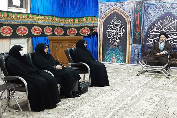 دیدار برگزارکنندگان جشنواره قرآن و عترت دانشگاه فرهنگیان با حجت‌الاسلام شاهرخی