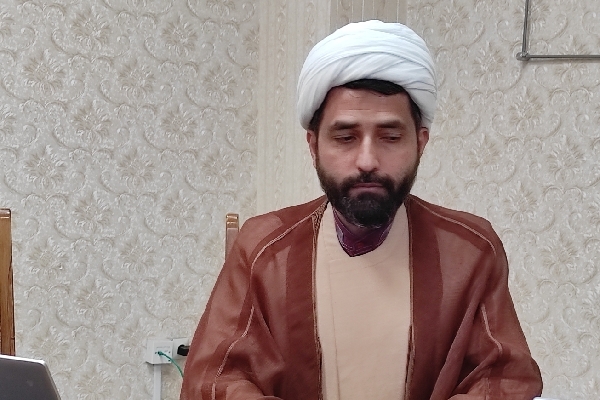 حجت‌الاسلام ضیایی‌نیا، محقق و استاد دانشگاه لرستان