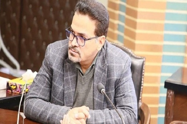 علی حقیزاده، رئیس دانشکده منابع طبیعی دانشگاه لرستان علی حقیزاده، رئیس دانشکده منابع طبیعی دانشگاه لرستان