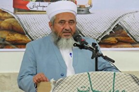 تشریفات حج انسان را از هدف اصلی این سفر دور می‌کند