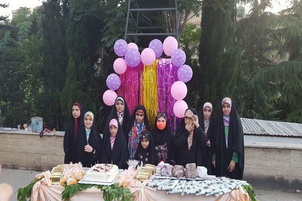 جشن تولدی به میزبانی شهدا در پارک نهج‌البلاغه