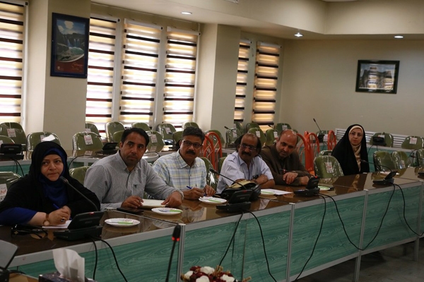 نشست‌های گفت‌وگومحور زبان و ادبیات فارسی