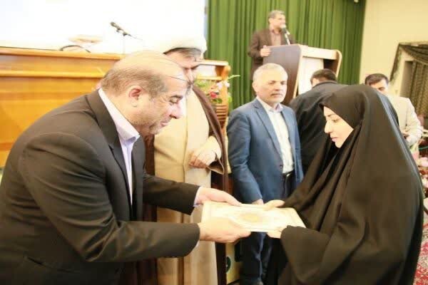 تجلیل از چهره‌های قرآنی دانشگاه‌های لرستان