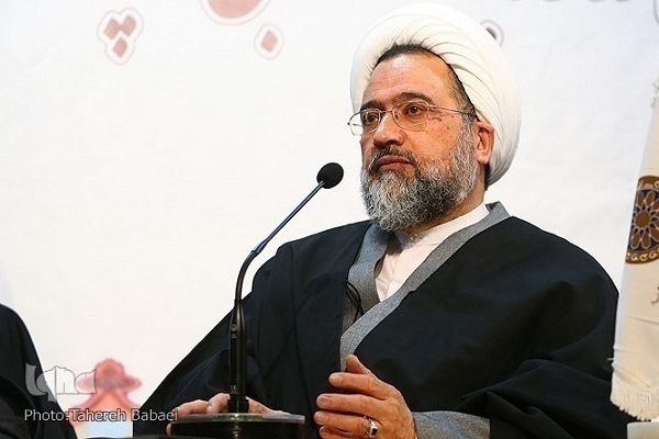 آیا ‌بی‌حجابی موجب خروج از اسلام است + صوت