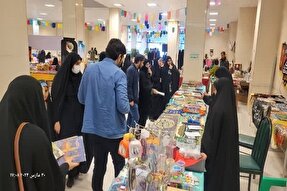 نمایشگاه قرآن ملایر نیازمند تبلیغات و اطلاع‌رسانی بیشتر