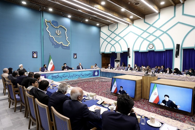 مشارکت‌دهی مردم در امر تولید نیازمند طرح نو و اقدام تحولی است