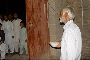 دستگیری از یتیمان به تاسی از حضرت علی(ع) در «رمضونیکه»