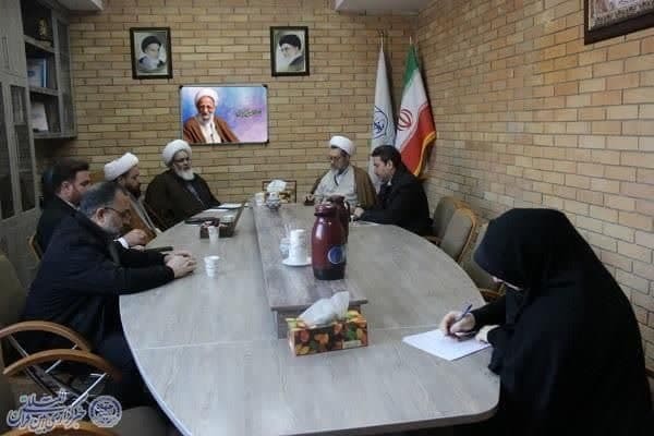 علامه مصباح نسبت به پرداختن مباحث بنیادی تأکید داشت