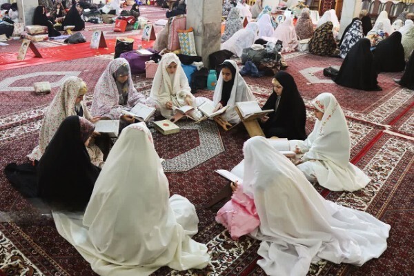 اختصاص ۲۵ مسجد لرستان به اعتکاف دانش‌آموزی