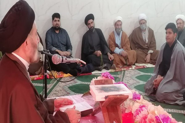 دیدار با طلاب پلدختر با نماینده ولی فقیه در لرستان