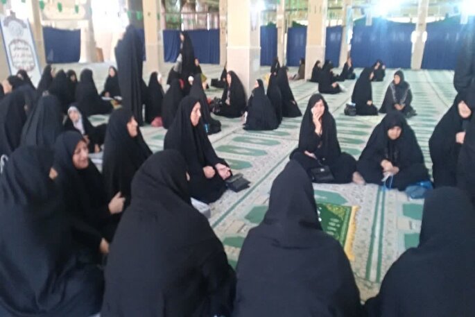 ۸۰۰ جلسه خانگی قرآن در لرستان فعالیت دارند