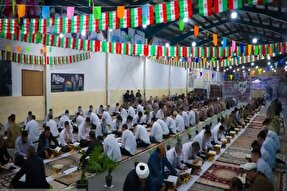 محفل انس با قرآن در اردوگاه حرفه‌آموزی و کار درمانی خرم‌آباد + عکس