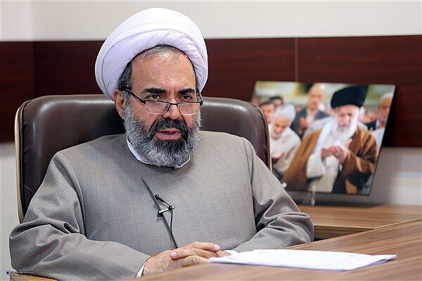 قرآن کتاب ادب، تربیت و اخلاق است