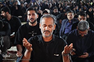 عکس | احیای شب نوزدهم ماه رمضان در حرم حضرت علی‌ بن مهزیار اهوازی