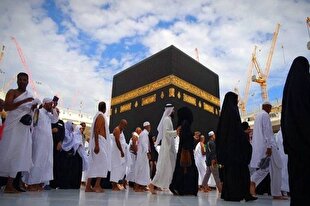 فیلم |  حال و هوای معنوی حجاج در طواف خانه خدا