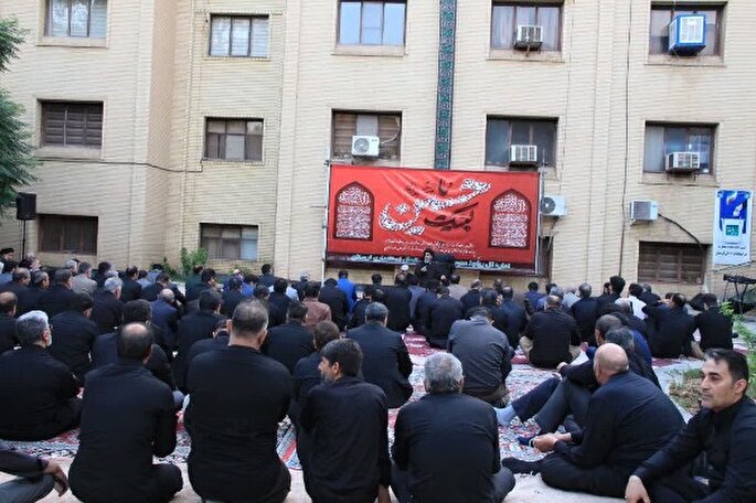 عکس | برپایی محفل عزای اباعبدالله(ع) در استانداری لرستان